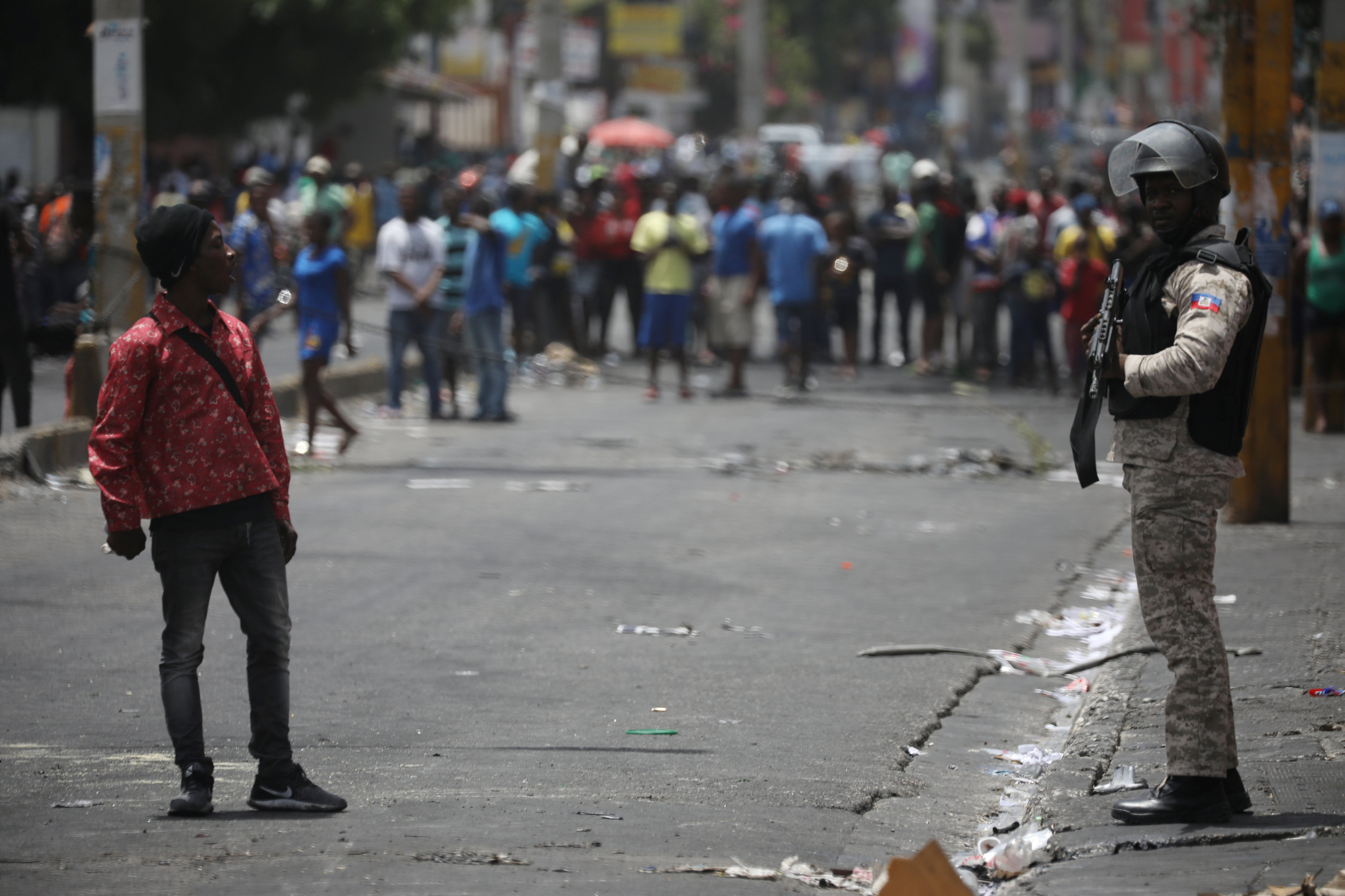 جانب من الاحتجاجات الرافضة لرفع أسعار الوقود في هايتي، 8 يوليو 2018. رويترز