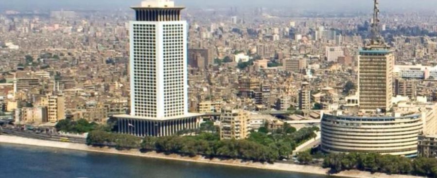 صورة أرشيفية لمدينة القاهرة يظهر فيها مبنى وزارة الخارجية المصرية. حساب وزارة الخارجية على تويتر