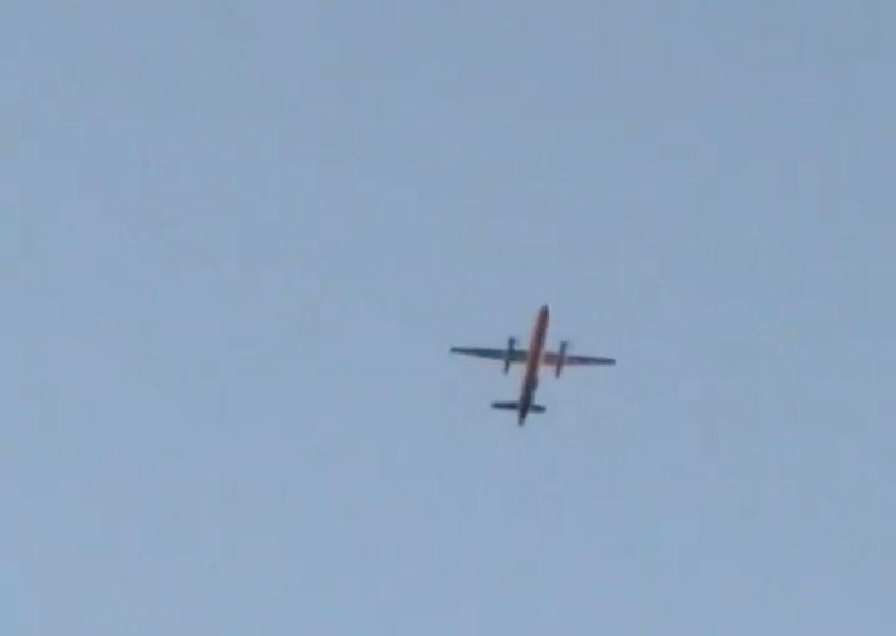 صورة للطائرة قبل تحطمها بالقرب من سياتل غربي الولايات المتحدة. رويترز 