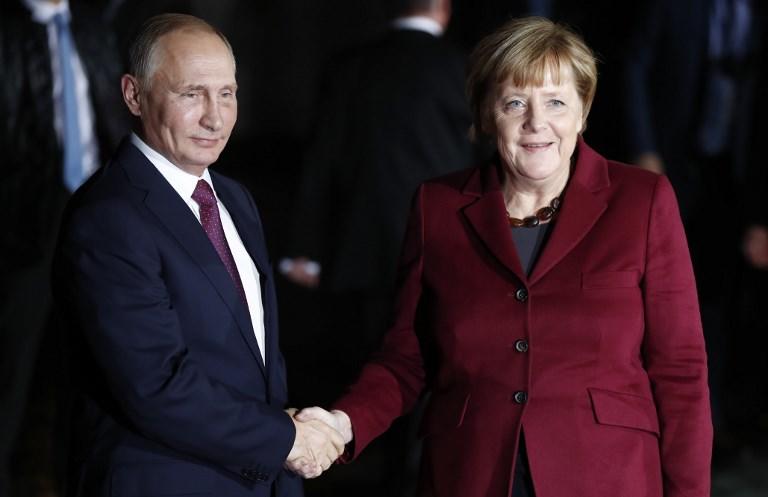 المستشارة الألمانية ميركل والرئيس الروسي بوتين في برلين، 19 أكتوبر 2016. أود أنديرسن/أ ف ب