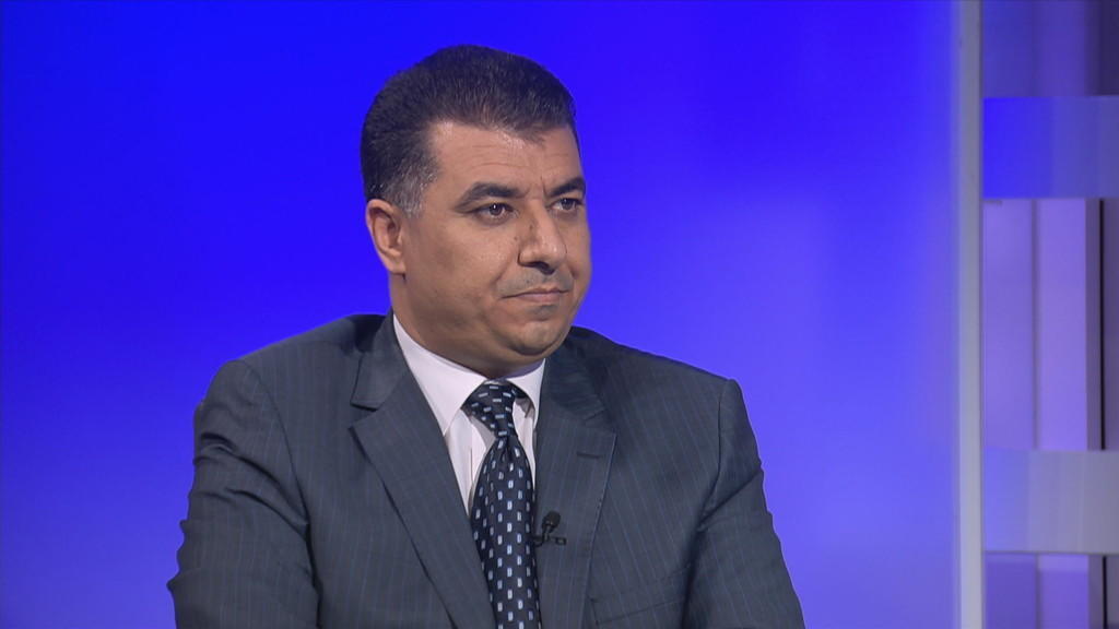 وزير الزراعة خالد الحنيفات خلال برنامج حكومة الظل الذي يبث على قناة المملكة