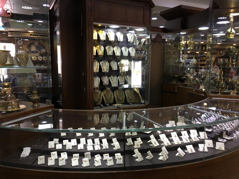 صورة أرشيفية لمحل مجوهرات في الأردن. (Shutterstock)