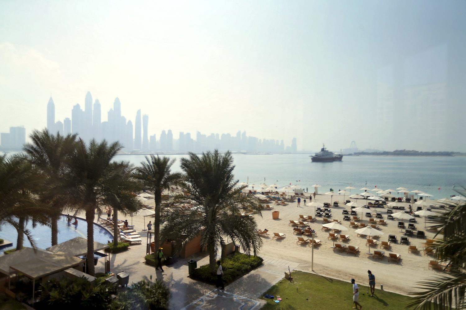 صورة أرشيفية لشاطئ إمارة دبي، 4 نوفمبر 2018. أ ف ب 
