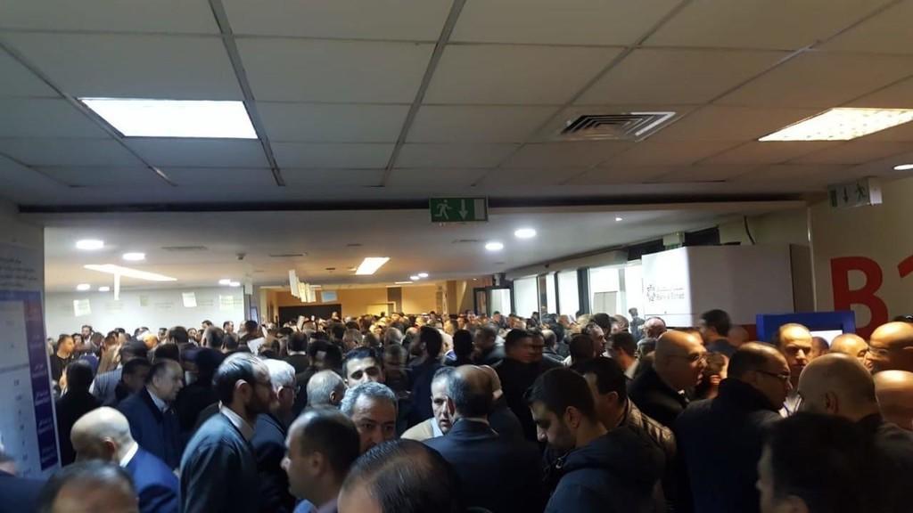 من داخل مركز القدس المتخصص في انتخابات غرفة تجارة عمّان. علاء علان/ المملكة