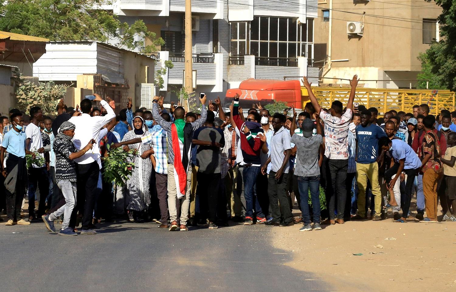 صورة أرشيفية لاحتجاجات في إحدى ولايات السودان. رويترز 