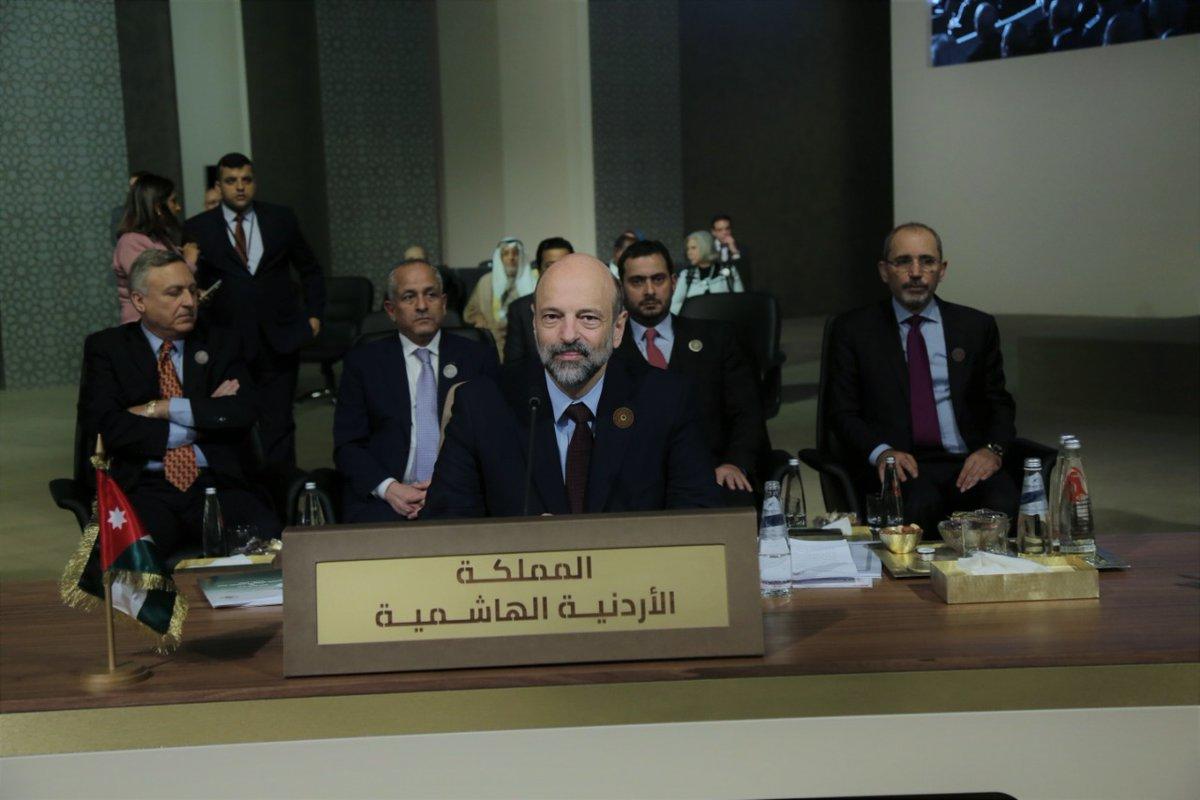 رئيس الوزراء عمر الرزاز في القمة العربية التنموية الاقتصادية والاجتماعية. (رئاسة الوزراء)