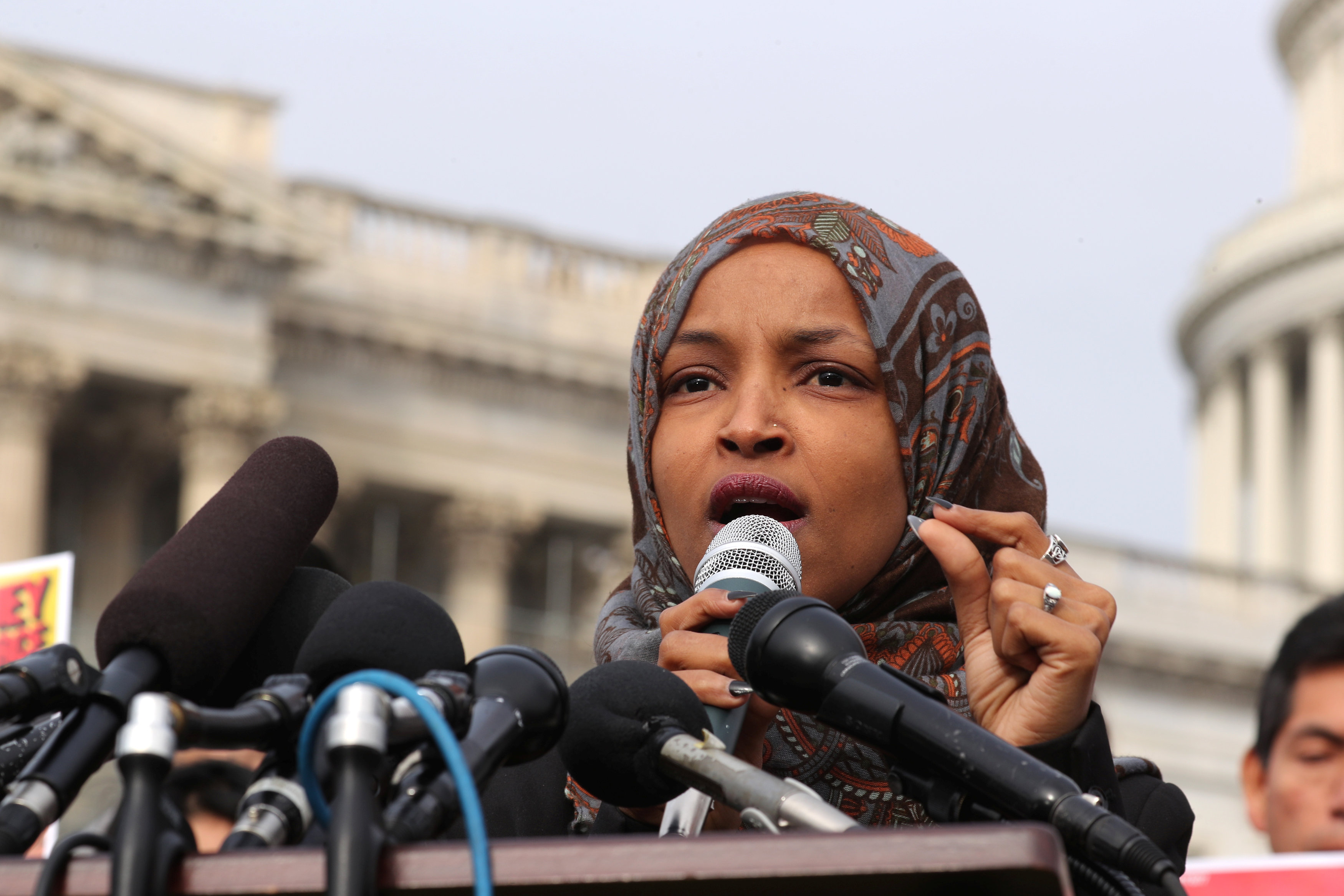 النائبة المسلمة في الكونغرس الأميركي إلهان عمر. رويترز 