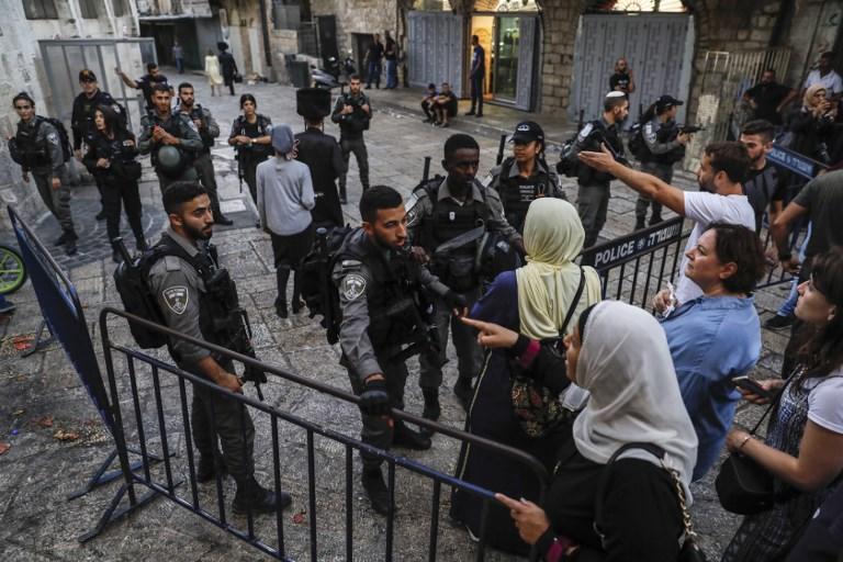 صورة أرشيفية لمنع شرطة الاحتلال الإسرائيلي من زيارة الفلسطينيين للمسجد الأقصى 17 أغسطس 2018. أ ف ب 