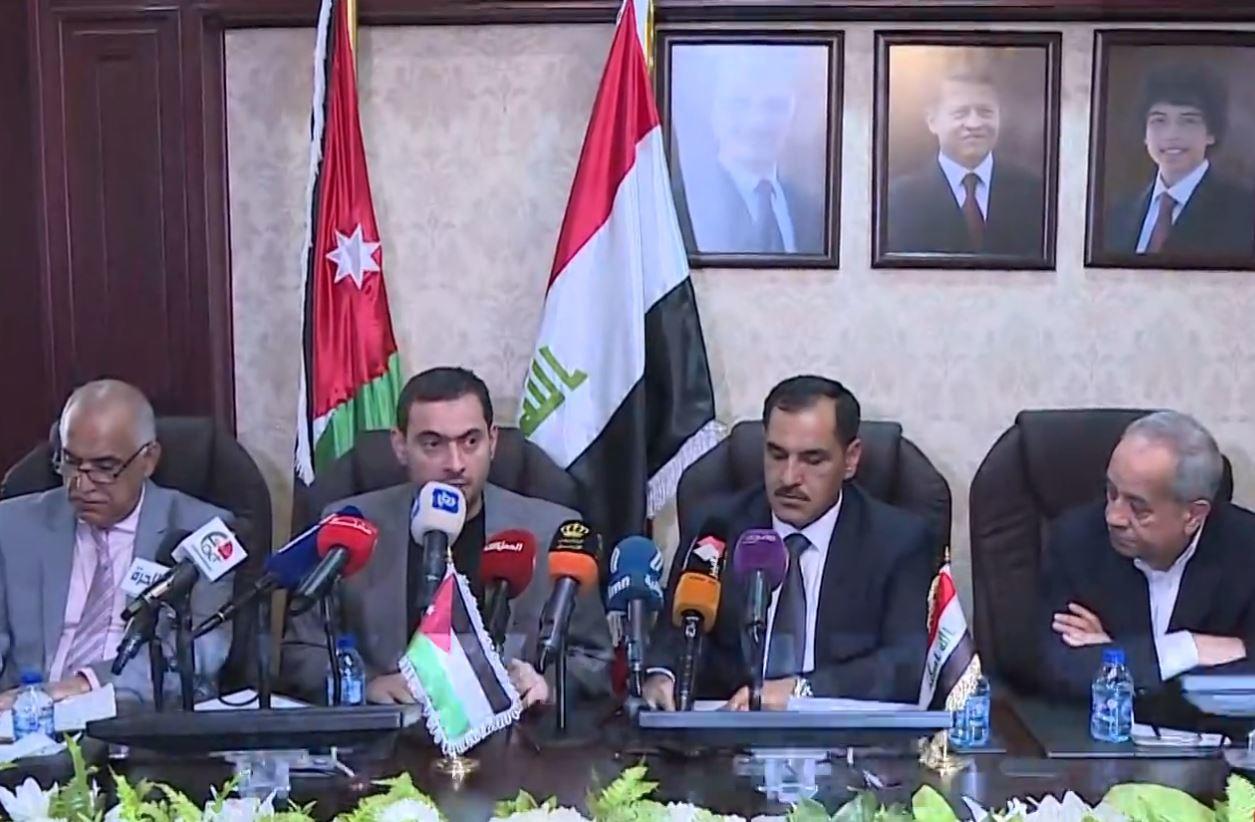 جانب من مؤتمر صحفي عقد بين وزير الصناعة والتجارة والتموين طارق الحموري ونظيره العراقي صالح الجبوري. (المملكة)