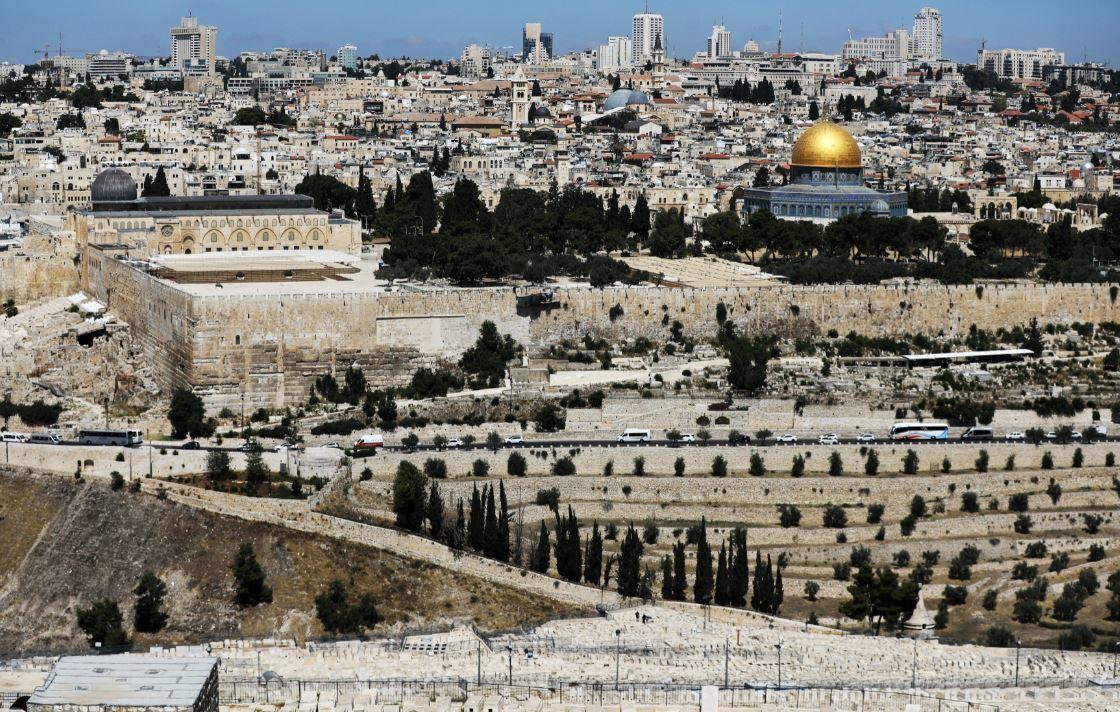 صورة أرشيفية لمدينة القدس. رويترز