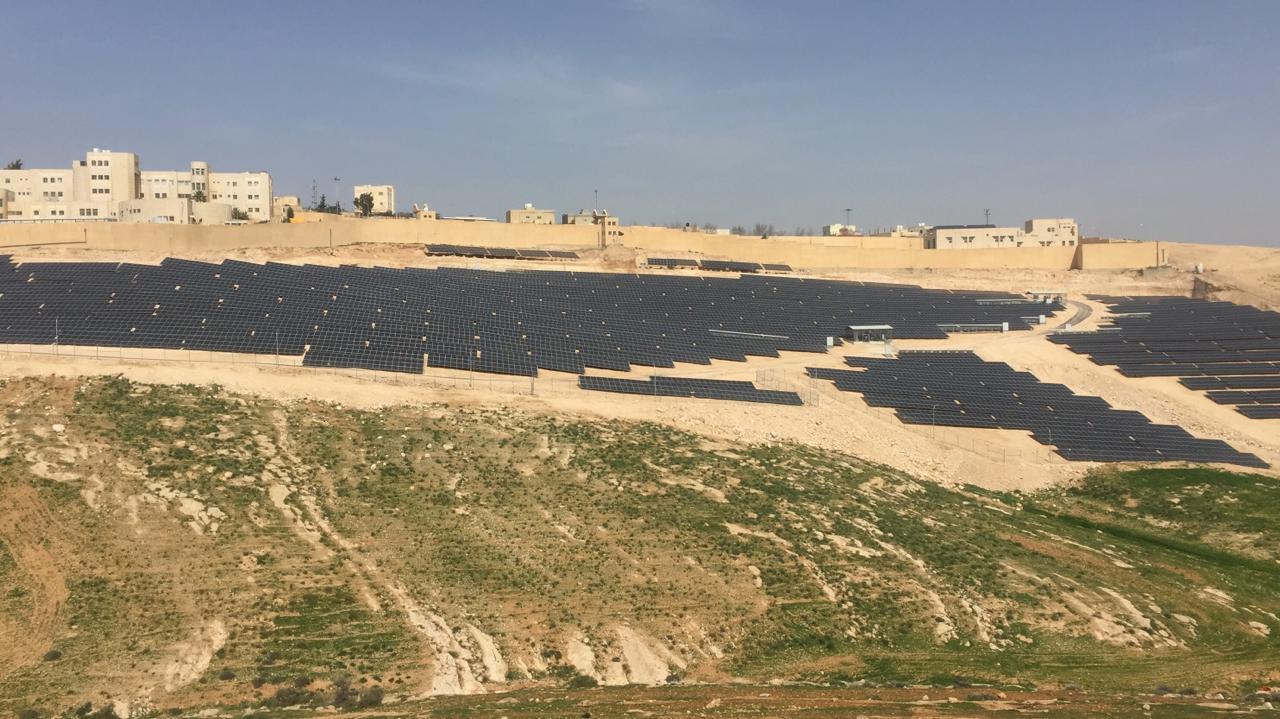محطة الطاقة الشمسية التي تزود المركز الدولي لضوء السنكروترون للعلوم التجريبة وتطبيقاتها في الشرق الأوسط (سيسامي). أحمد النعيمات/ المملكة
