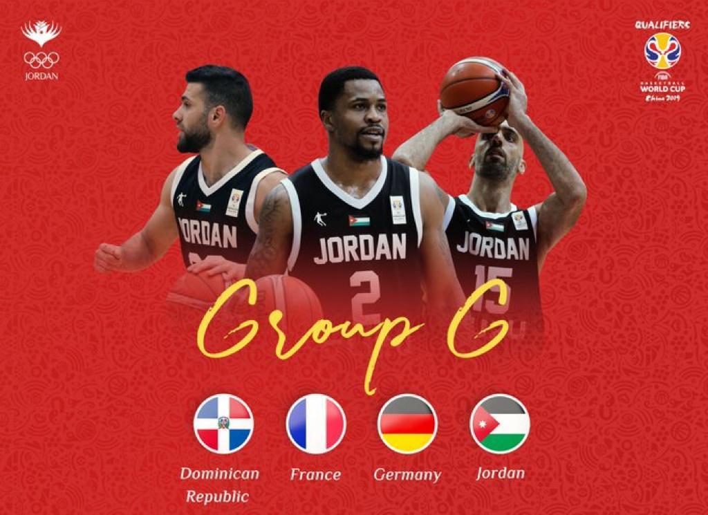صورة للمجموعة التي تتضمن الأردن في كأس العالم لكرة السلة. (اللجنة الأولمبية الأردنية) 