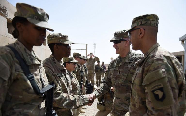 صورة أرشيفية لقوات أميركية وأفغانية في أفغانستان. (أ ف ب)