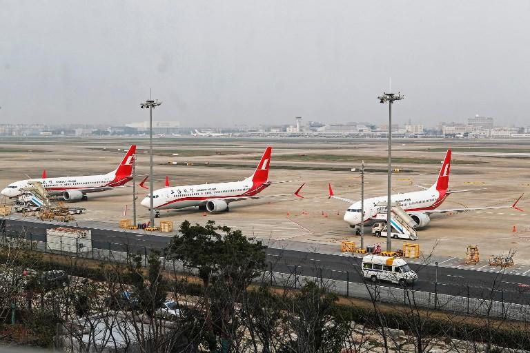 صورة أرشيفية لثلاث طائرات بوينغ 737 MAX 8 متوقفة في أحد المطارات. أ ف ب