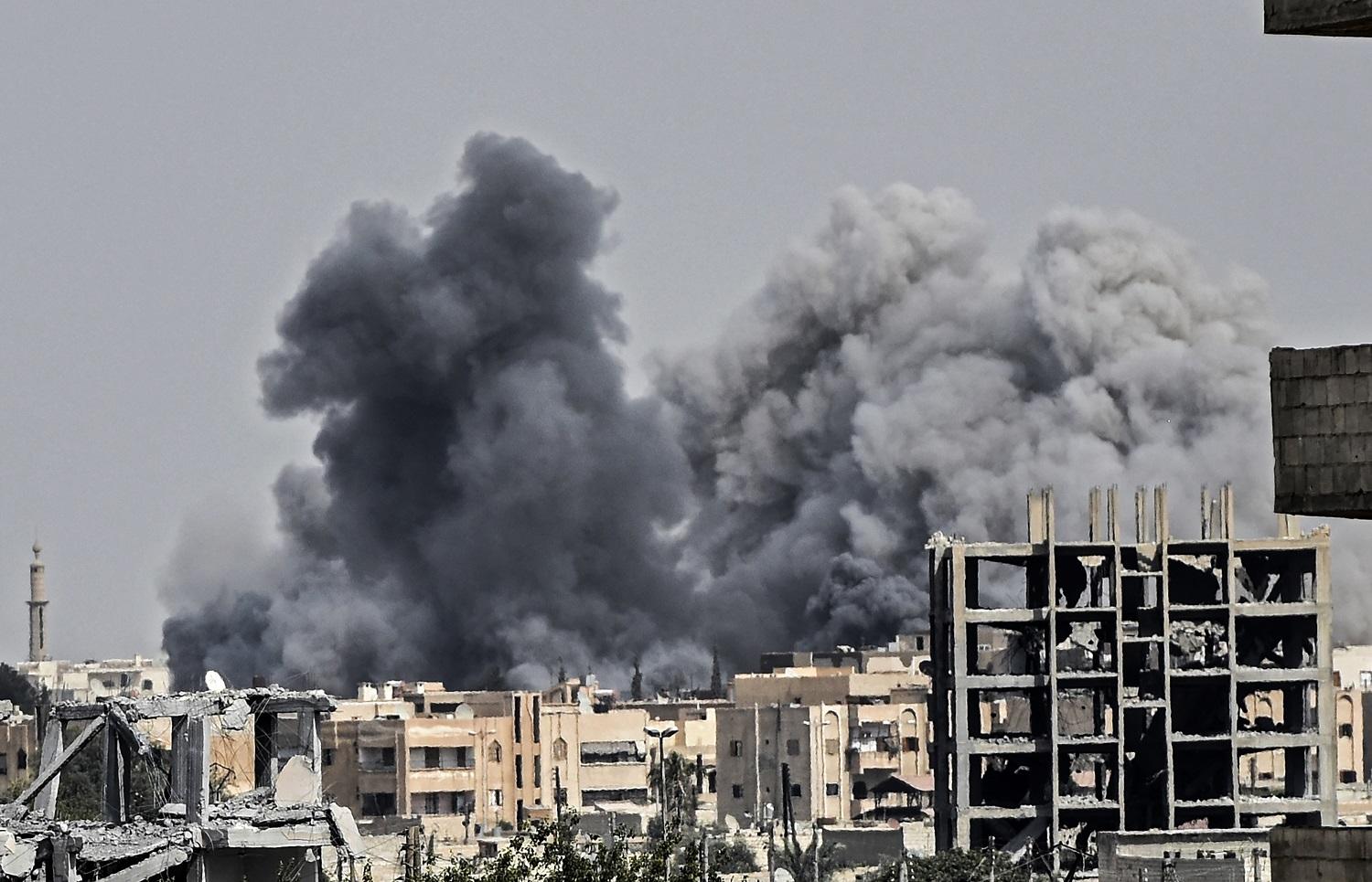 صورة أرشيفية لتفجير في محافظة الرقة السورية. أ ف ب 