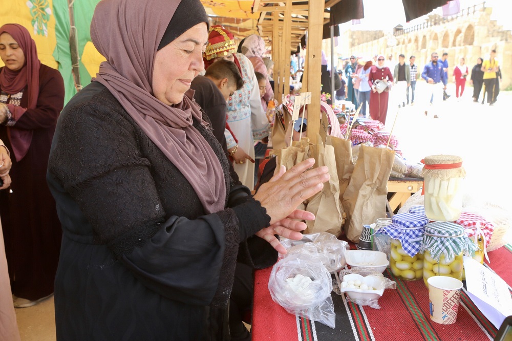 جانب من مهرجان "المونة" في محافظة جرش. صلاح ملكاوي/ المملكة