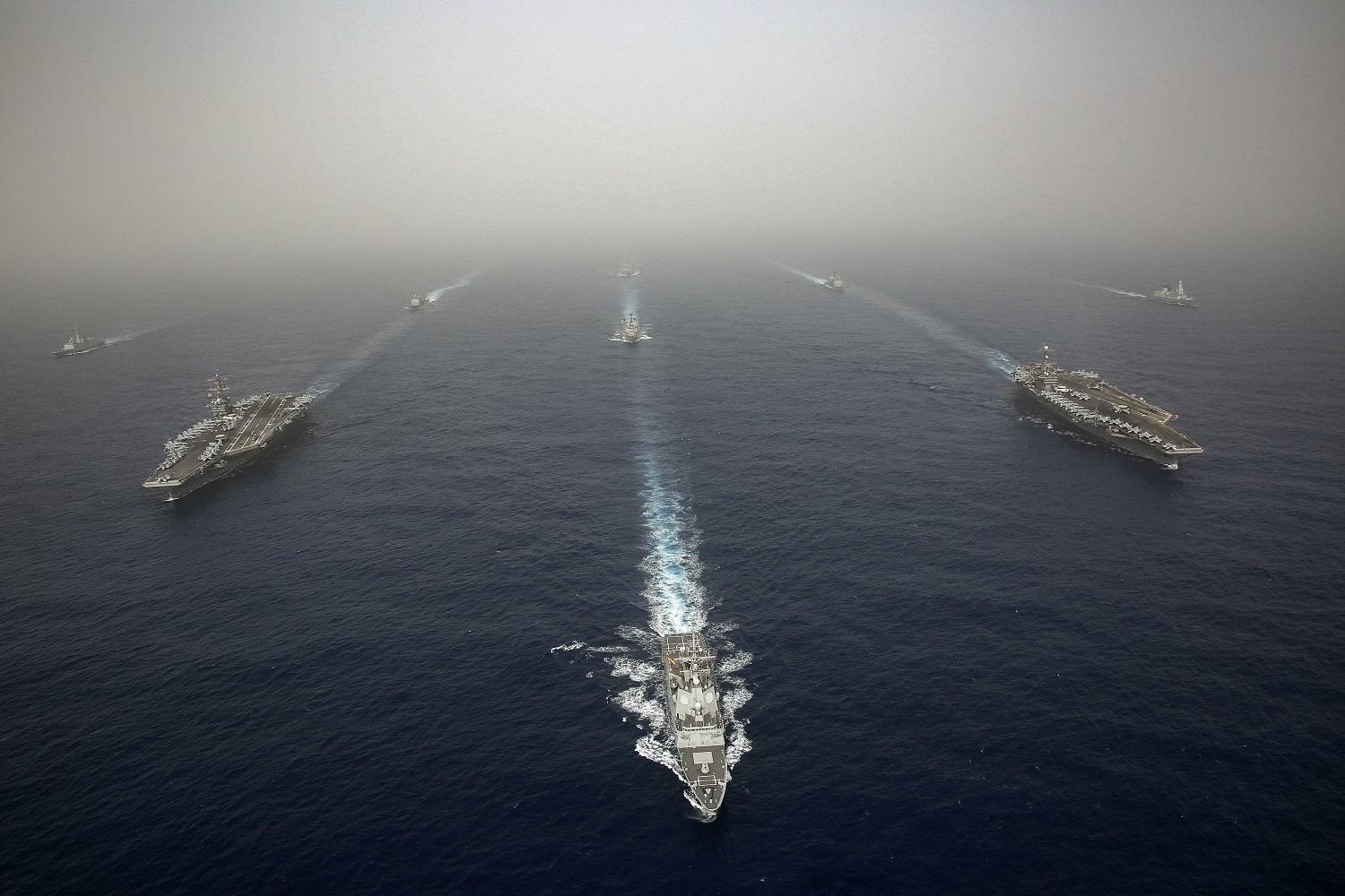 سفن أميركية وأوروبية تمركزت في منطقة الخليج للرد على أي تهديدات إيرانية محتملة. البحرية الأميركية/ أ ف ب 
