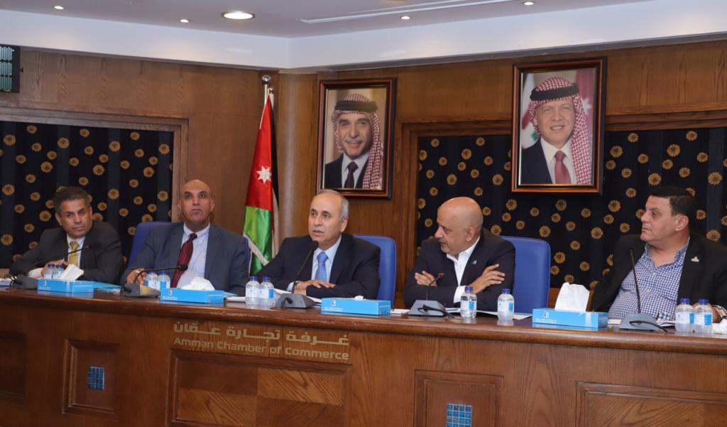 لقاء مدير عام دائرة ضريبة الدخل والمبيعات حسام أبو علي في غرفة تجارة عمّان. 