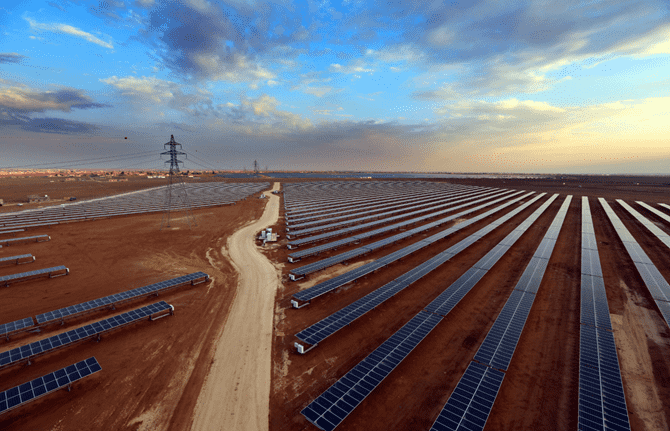 مجمع مشاريع الطاقة الشمسية. (البنك الأوروبي لإعادة الإعمار والتنمية)