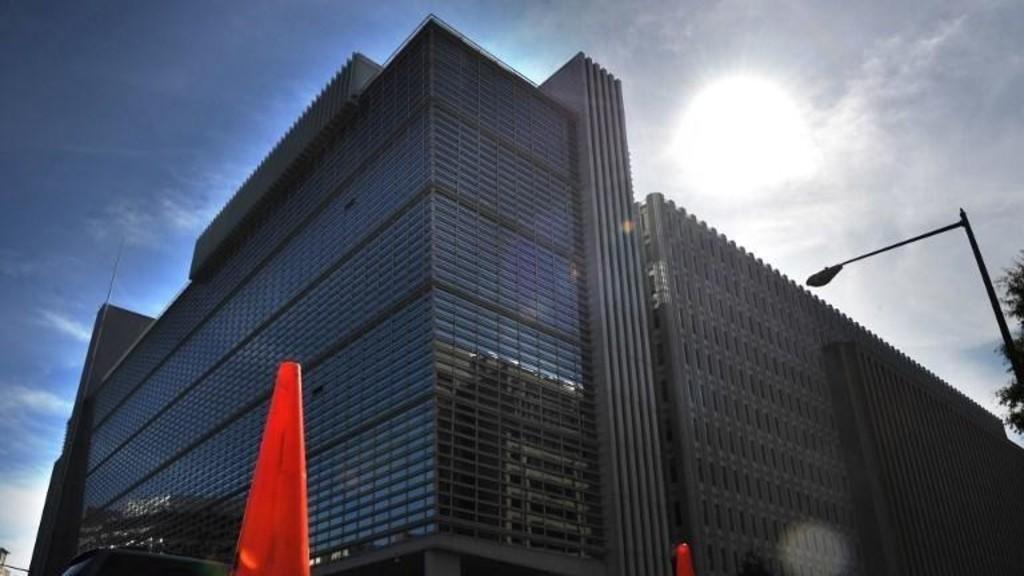 صورة أرشيفية لأحد المباني التابعة لمجموعة البنك الدولي. (أ ف ب)