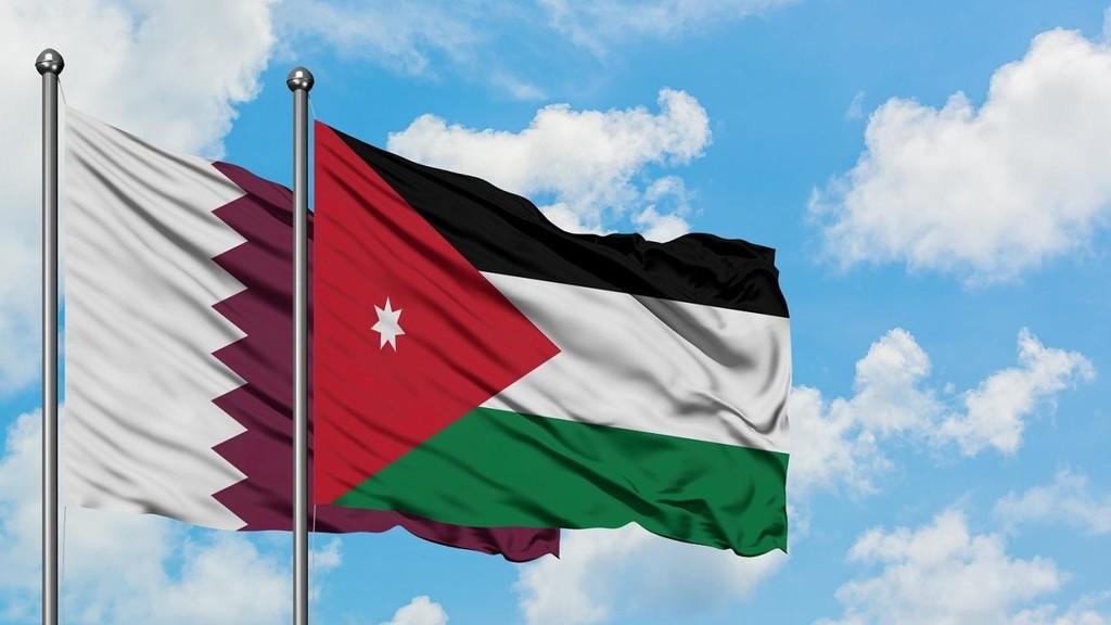 قال مصدر رسمي إن العلاقات الأردنية القطرية "تشهد توسعاً في المجالات السياسية والاقتصادية والتجارية". (Shutterstock)