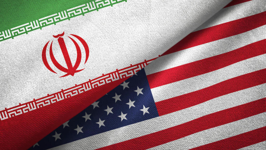 "كل القواعد الأميركية وحاملات الطائرات على بعد يصل إلى ألفي كيلومتر من إيران تقع في مرمى صواريخنا". (shutterstock)