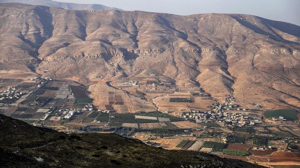 قال رئيس وزراء فلسطين محمد اشتيه، إن الحكومة ستجتمع في محافظات أخرى في الضفة الغربية المحتلة. (أ ف ب)