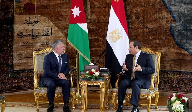 لقاء الملك مع الرئيس المصري عبد الفتاح السيسي. (الديوان الملكي الهاشمي)