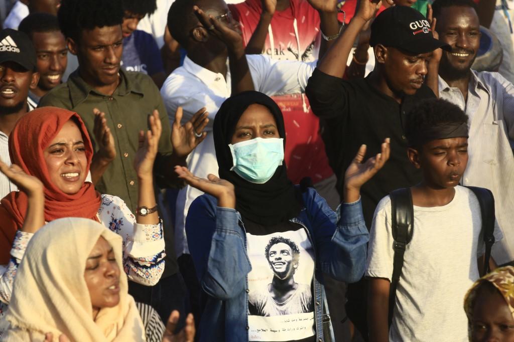 متظاهرون سودانيون في العاصمة الخرطوم. 21 أكتوبر 2019. أشرف الشاذلي / أ ف ب