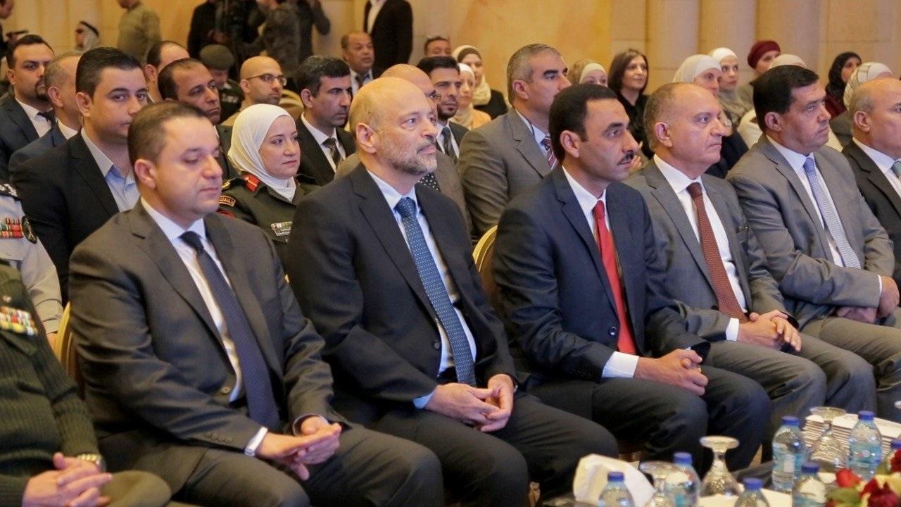 رئيس الوزراء عمر الرزاز، خلال رعايته الثلاثاء، حفل إطلاق دائرة المشتريات الحكومية. (رئاسة الوزراء)