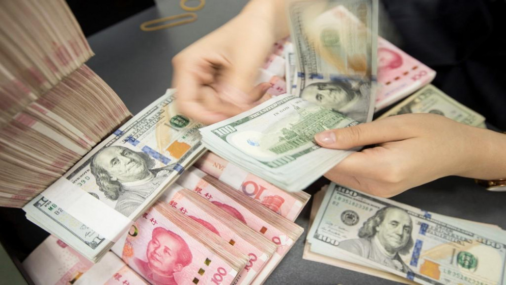 وزارة الخزانة الأميركية: "قيمة اليوان قد تعزّزت وإنّ الصين لم تعد تعتبر، في نظر الولايات المتحدة، دولة تتلاعب بسعر عملتها من أجل تعزيز صادراتها". أ ف ب