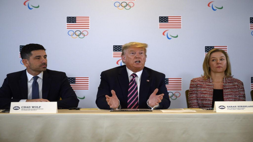 الرئيس الأميركي دونالد ترامب، خلال اجتماع مع المسؤولين‭‭ ‬‬عن تنظيم الألعاب الأولمبية التي ستعقد في لوس أنجلوس عام 2028. (أ ف ب)