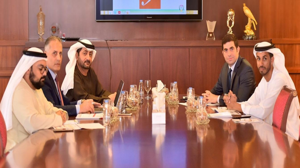 اجتماع بين الاتحاد الإماراتي لكرة القدم مع اتحاد غرب آسيا. 