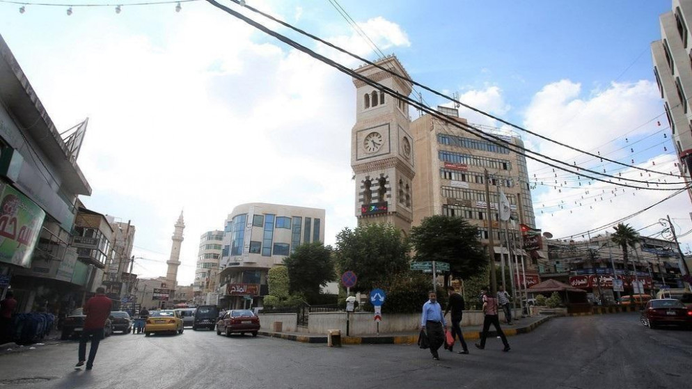 الحكومة: حملة التصاريح لا يسمح لهم دخول إربد أو الخروج منها