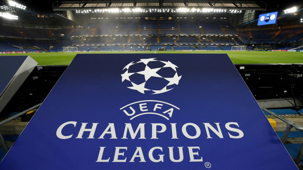 شعار دوري أبطال أوروبا أعرق مسابقات كرة القدم في القارة. (رويترز)