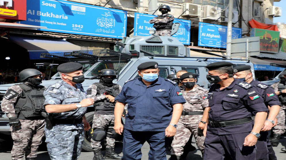 الأمن العام: فارضو الإتاوات أمنوا بؤراً للاتجار بالمواد المخدرة وثبت تورط عدد منهم في تلك القضايا أو مساعدة ممتهنيها. (مديرية الأمن العام)
