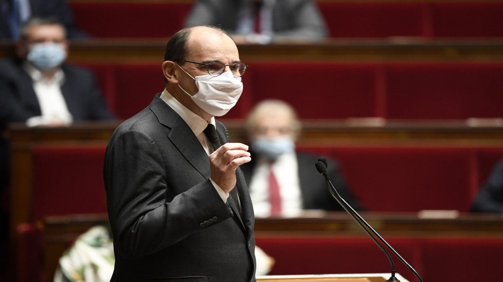 رئيس الوزراء الفرنسي جان كاستكس في الجمعية الوطنية بينما يستعد أعضاء البرلمان للتصويت على الإجراءات المتخذة للحد من انتشار فيروس كورونا. باريس. 29 أكتوبر 2020. (أ ف ب)