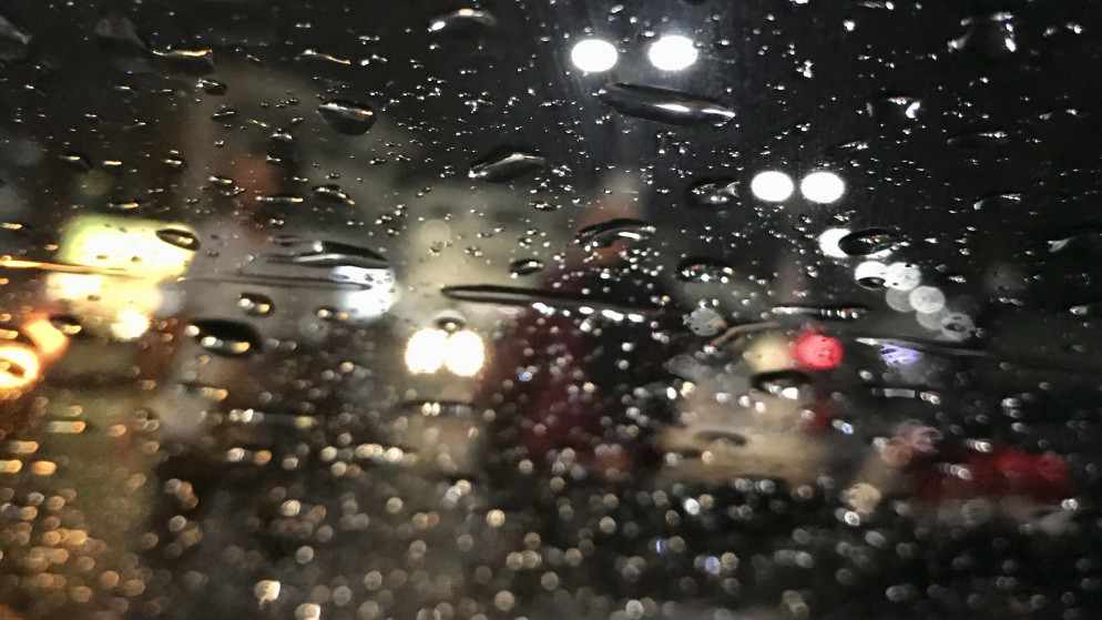 تساقط للأمطار في العاصمة عمّان. 1/11/2020. (صلاح ملكاوي/ المملكة)