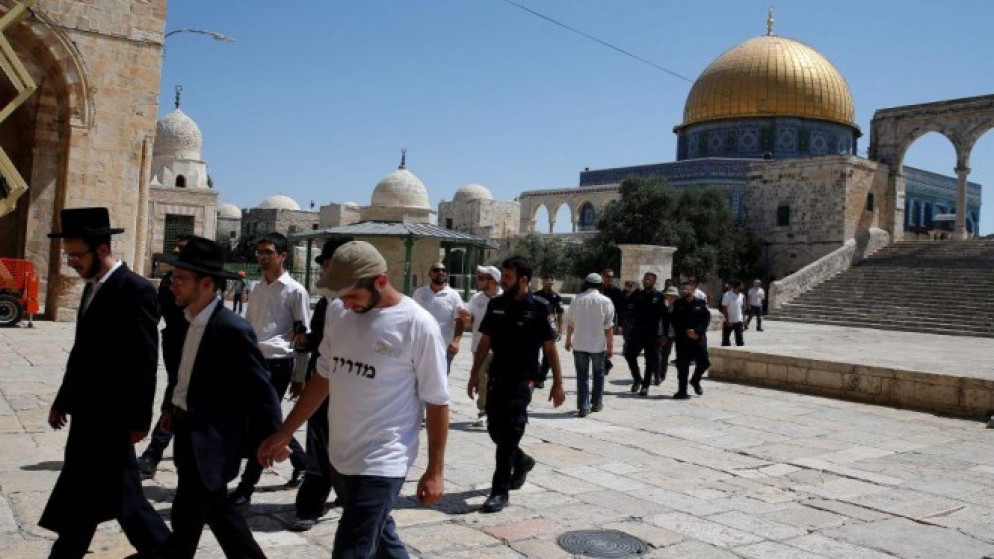 صورة أرشيفية لاقتحام باحات المسجد الأقصى.(وفا)