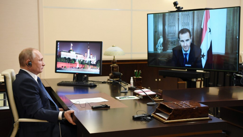 الرئيس الروسي فلاديمير بوتين يعقد اجتماعا مع نظيره السوري بشار الأسد من خلال مكالمة عبر الفيديو في مقر إقامة الدولة نوفو أوغاريوفو خارج موسكو .9 نوفمبر/تشرين الثاني 2020.(أ ف ب)