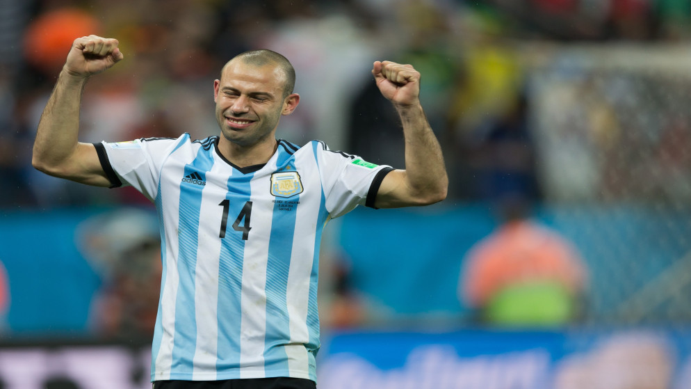 الأرجنتيني خافيير ماسكيرانو محتفلا بتأهل منتخب بلاده إلى نهائي كأس العالم 2014، 9 يوليو/تموز 2014. (shutterstock)
