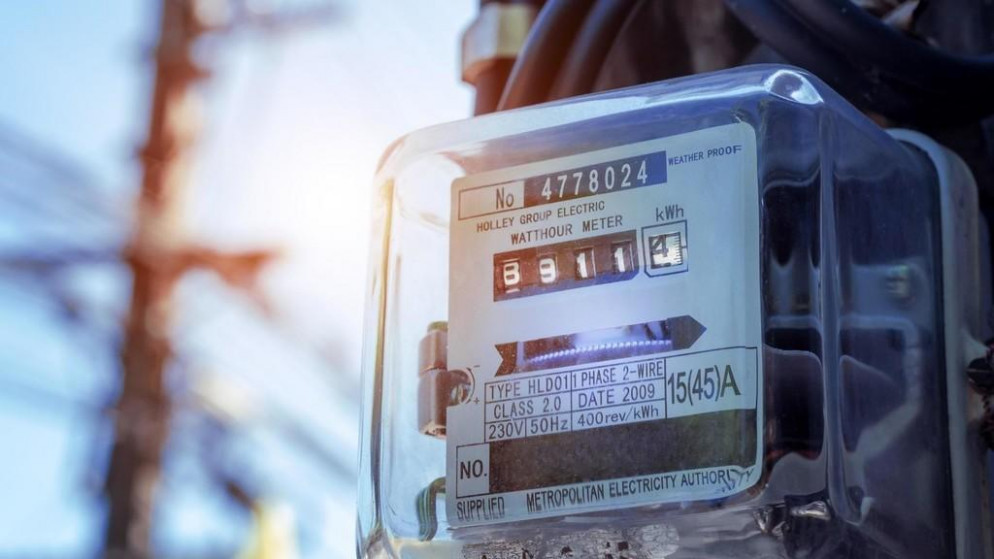 قررت هيئة تنظيم قطاع الطاقة والمعادن الأحد، تحديد قيمة تعرفة بند فرق أسعار الوقود في فاتورة الكهرباء لشهر حزيران المقبل بقيمة صفر. (shutterstock)