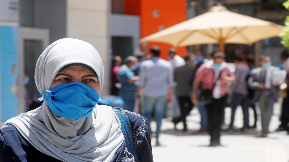 المحافظات المصرية التي سجلت أعلى معدل إصابات بفيروس كورونا هي القاهرة والجيزة والقليوبية. (رويترز)