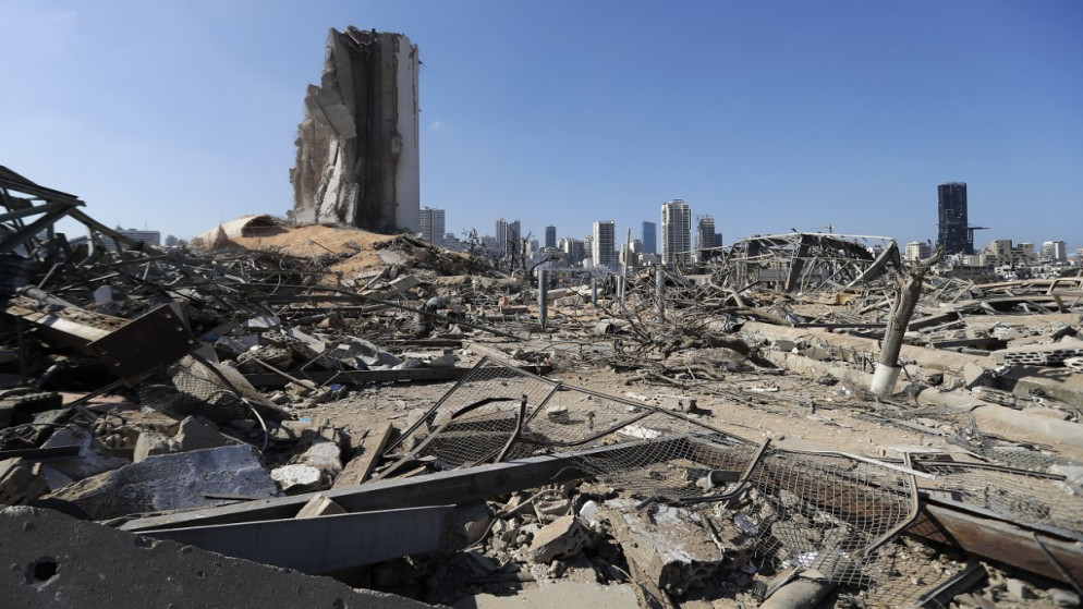 صورة تظهر مرفأ بيروت الذي انفجر في 7 آب/ أغسطس. (جوزيف عيد / أ ف ب)