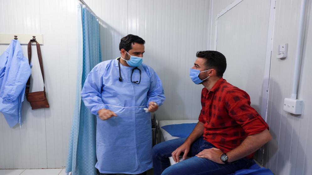 عيادة طبية في مخيم الزعتري تديرها مفوضية للأمم المتحدة لشؤون اللاجئين في الأردن. (مفوضية الأمم المتحدة لشؤون اللاجئين)