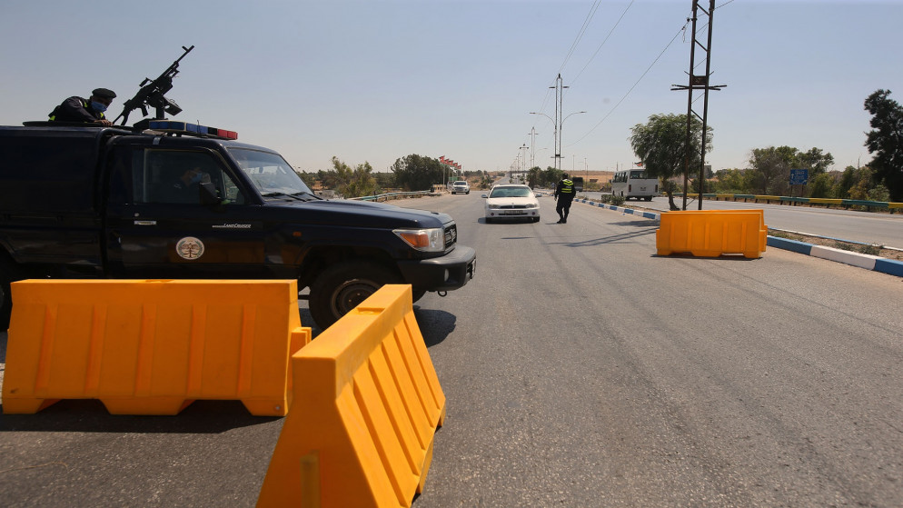 ضُبطت 350 مركبة مخالفة لتعليمات الحظر الشامل والجزئي. (صلاح ملكاوي/ المملكة)