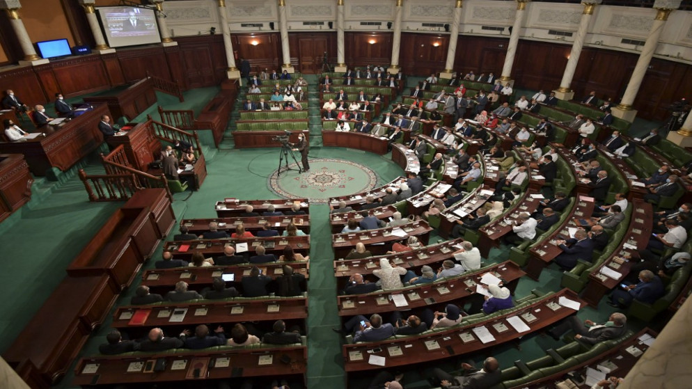 أعضاء البرلمان التونسي يحضرون جلسة الثقة في العاصمة تونس. 01/09/2020. (فتحي بلعيد / أ ف ب)