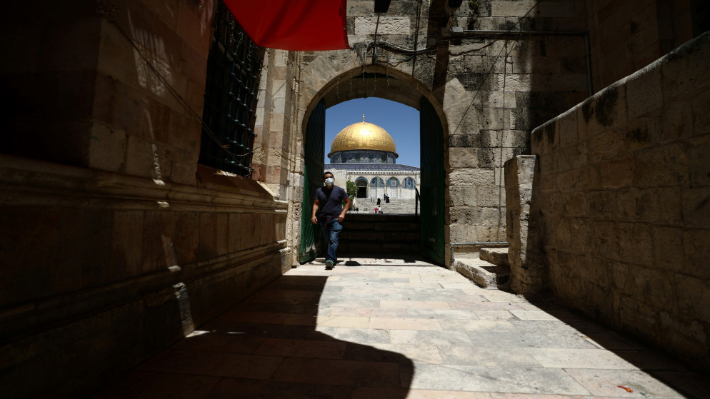 إحدى بوابات المسجد الأقصى في مدينة القدس المحتلة، 31 أيار/مايو 2020. (عمار عوض/ رويترز)