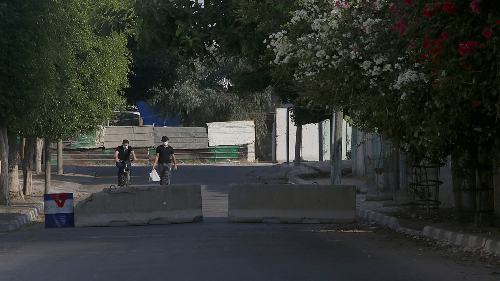 شوارع غزة أثناء منع التجول بعد اكتشاف حالات كورونا في غزة. 2020/8/31. (حاتم موسى/وفا)