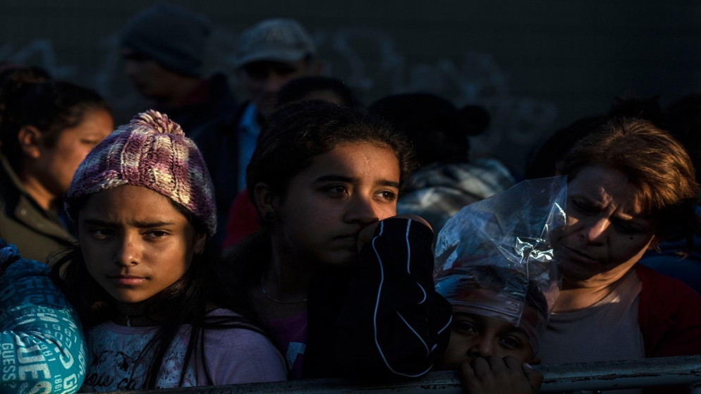 أطفال مهاجرون من أميركا الوسطى في مراكز احتجاز على حدود الولايات المتحدة، 25 ديسمبر 2018. أ ف ب
